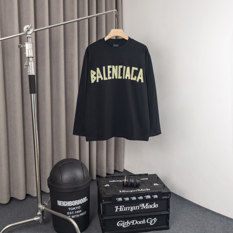 Ba*len*cia*ga t-shirts